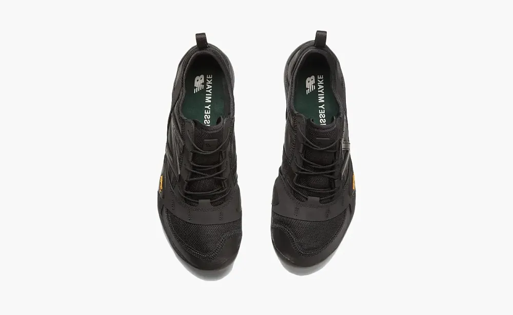 New Balance MT10 x ISSEY MIYAKE Black