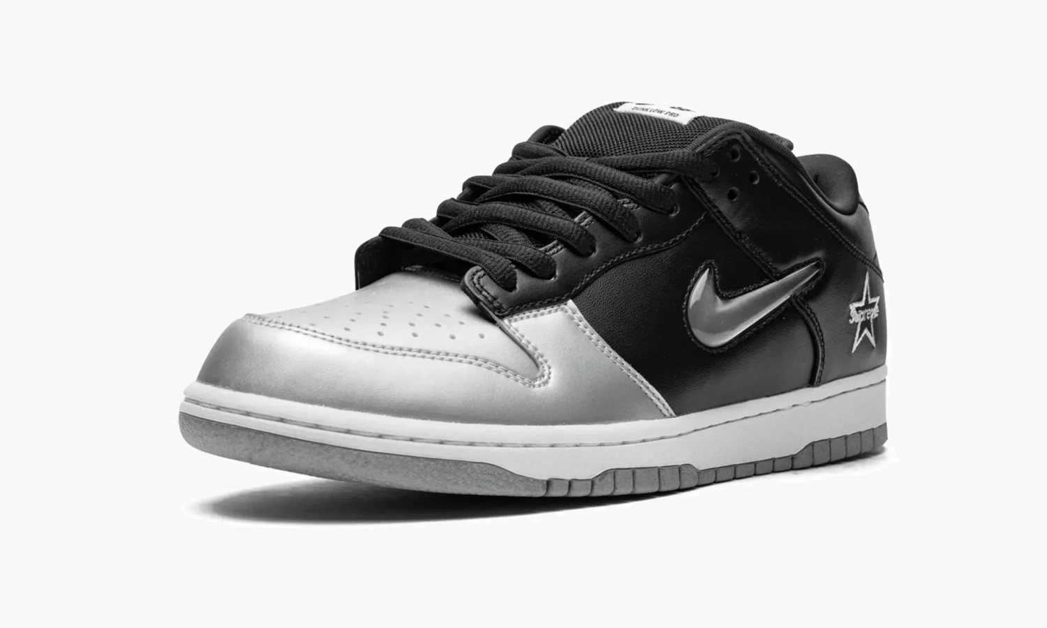 Nike SB Dunk Low OG Qs "Supreme - Jewel Swoosh Silver / Black" 