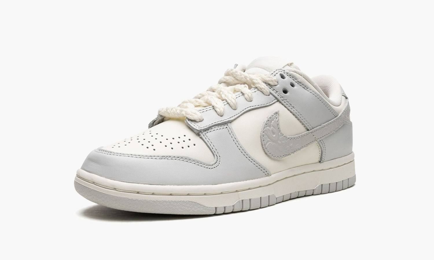 Nike Dunk Low WMNS "Needlework Sail Aura" 