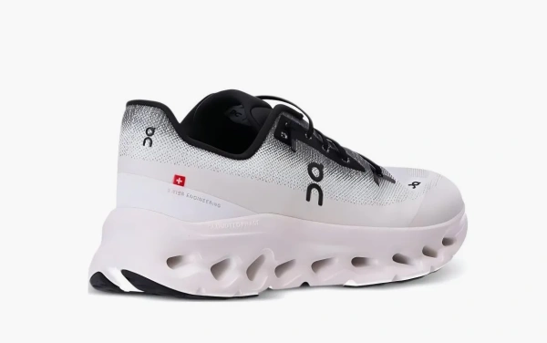 On Cloudtilt Black Ivory 