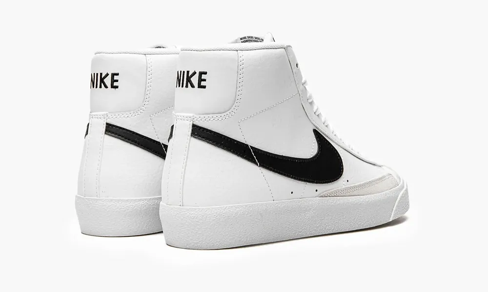Blazer Mid 77 WMNS White Black