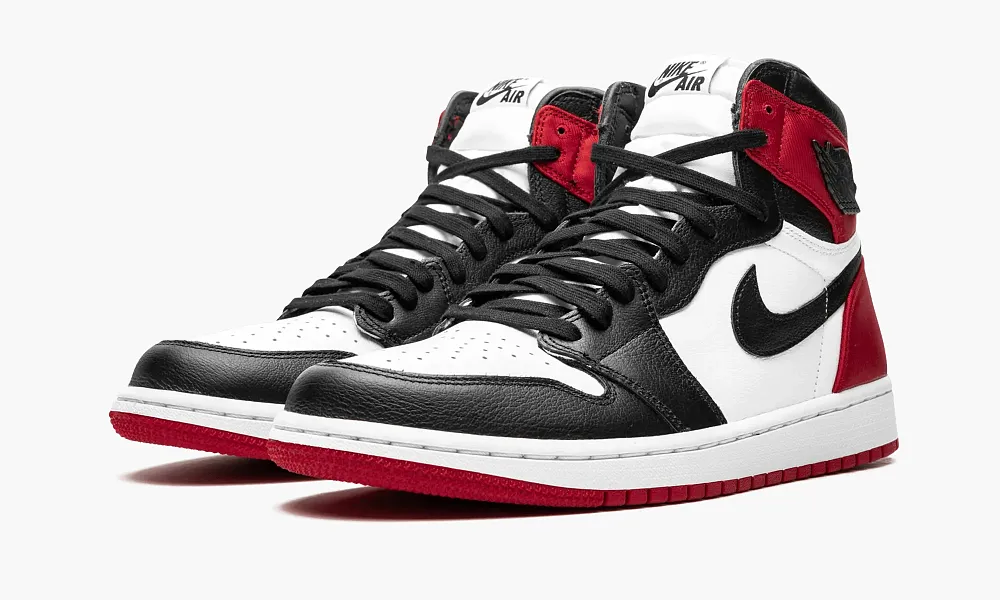 Air Jordan 1 High OG WMNS Satin Black Toe