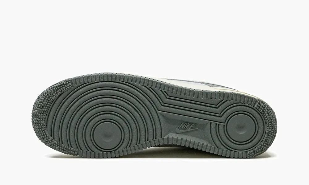 Air Force 1 Low LX Mica Green
