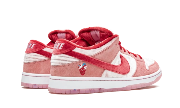 Nike SB Dunk Low Pro Strangelove 