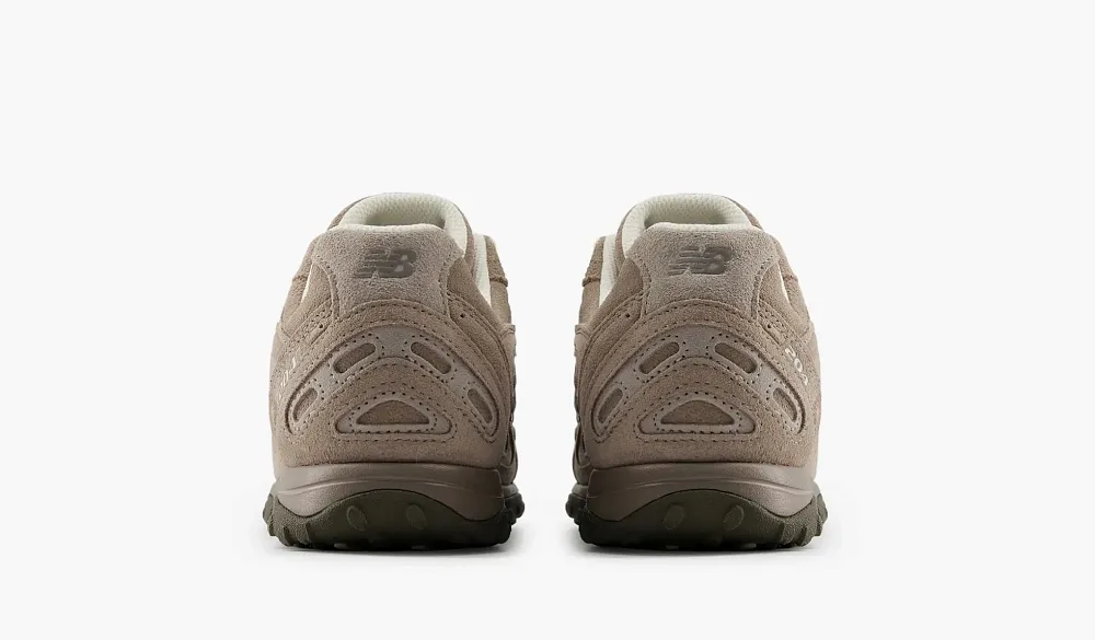 New Balance 204L Mushroom Arid Stone