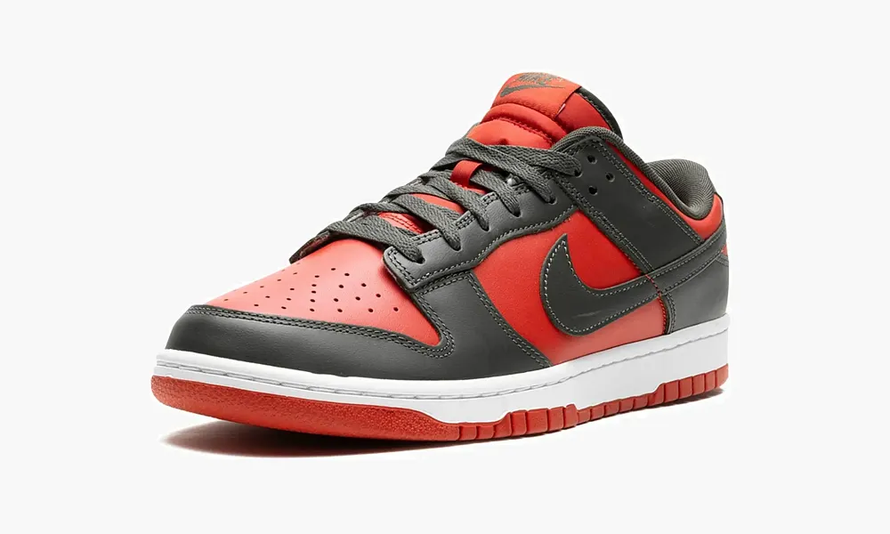 Nike Dunk Low Mystic Red