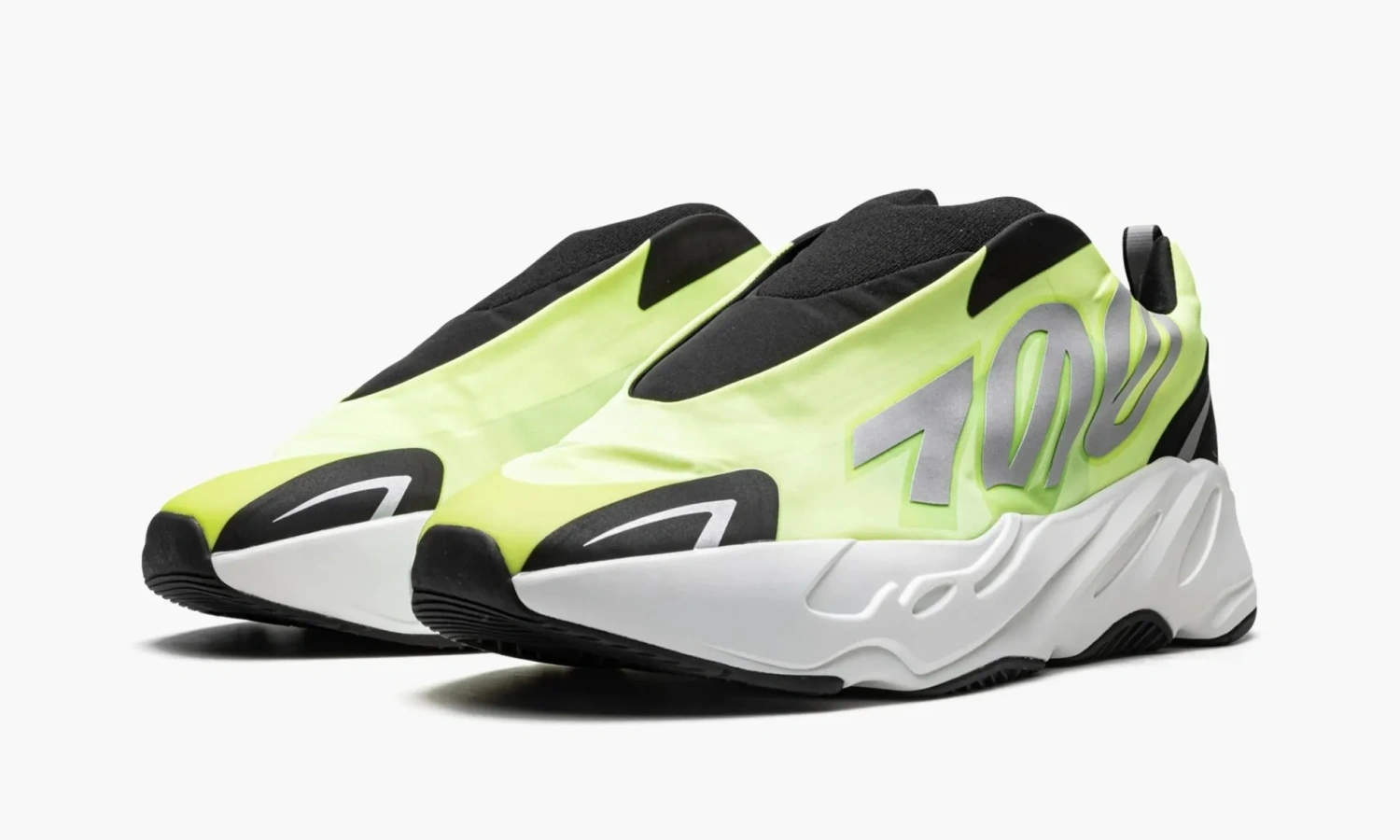 Yeezy Boost 700 Mnvn Laceless Phosphor 