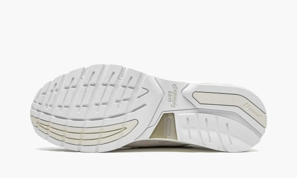 New Balance 992 Paperboy Fried Egg 