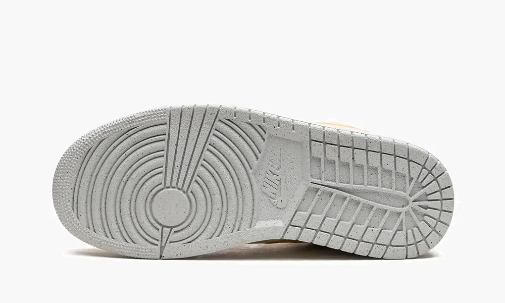 Air Jordan 1 Low SE WMNS Celestial Gold