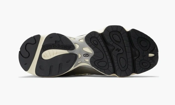 New Balance 1000 Metallic Silver 