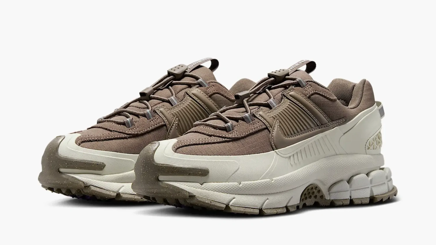 Nike Zoom Vomero Roam WMNS Light Bone Mink Brown 