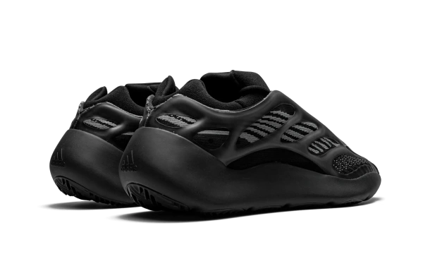 Yeezy 700 V3 Alvah 
