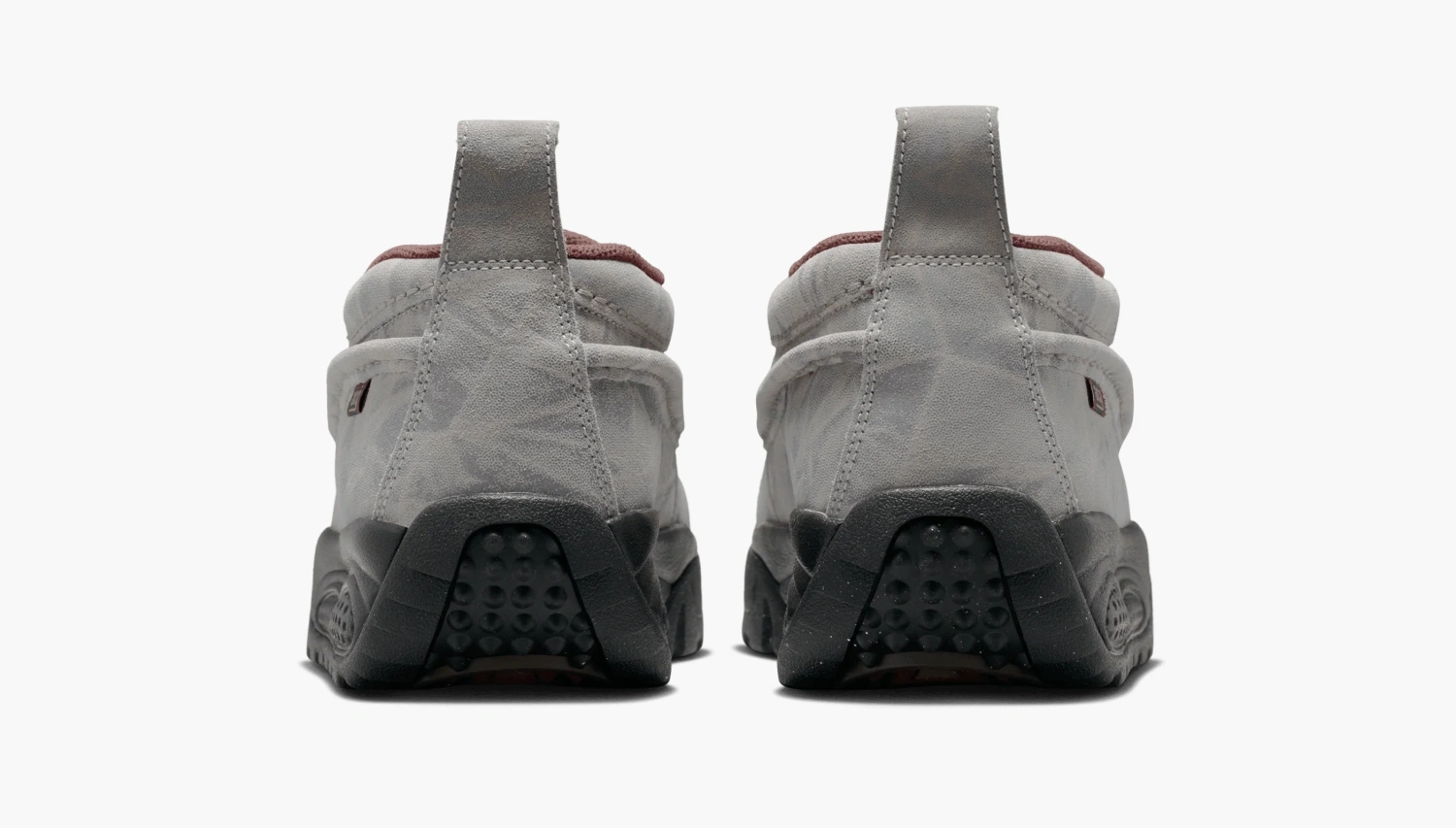 Nike ACG Izy Graphic Design Light Orewood Brown 