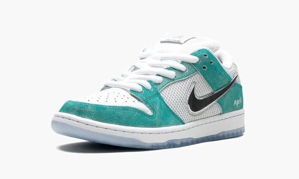 Nike SB Dunk Low April Skateboards 