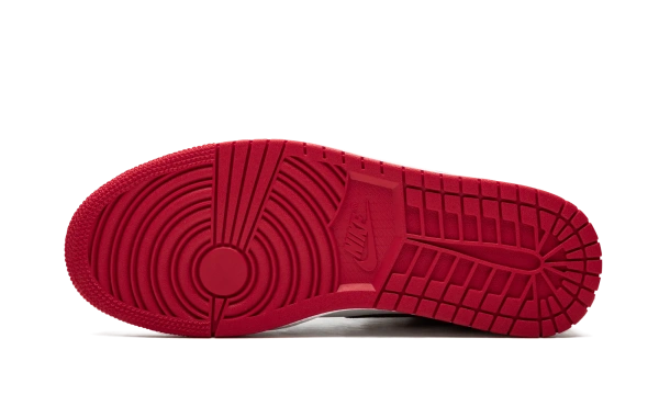 Air Jordan 1 High OG WMNS Satin Black Toe 