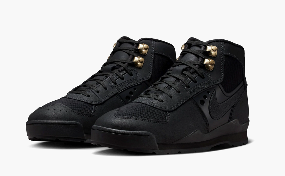 Nike Baltoro Black Metallic Gold