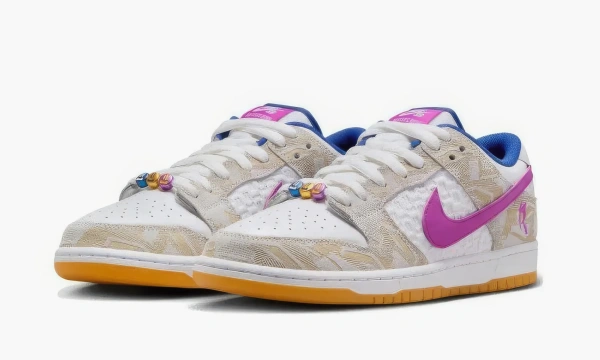 Nike SB Dunk Low Rayssa Leal 