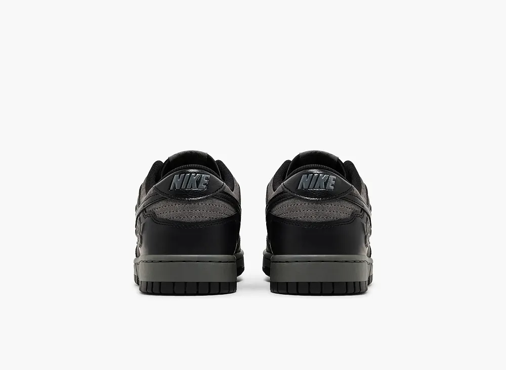 Nike Dunk Low WMNS Black Roses
