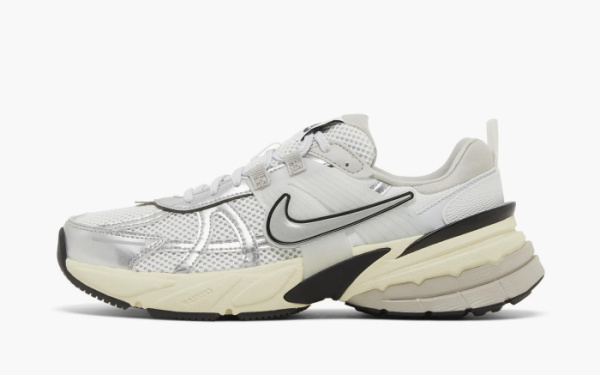 Nike V2K Run WMNS Summit White 