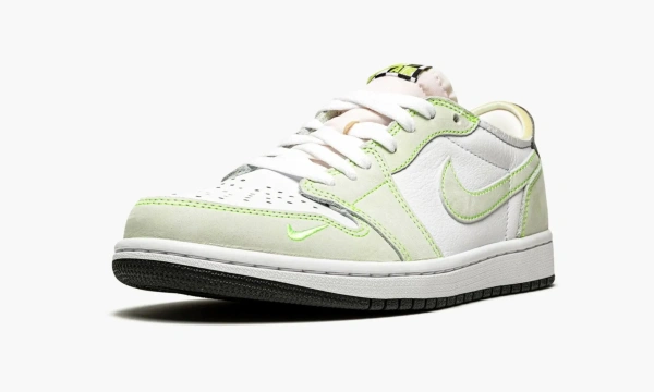 Air Jordan 1 Low OG Ghost Green 