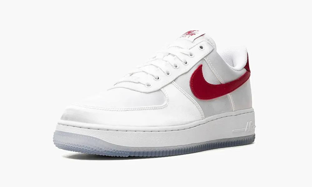 Air Force 1 LO '07 WMNS Satin White Varsity Red