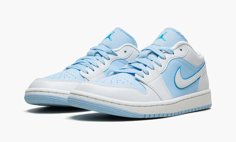 Air Jordan 1 Low SE WMNS Reverse Ice Blue
