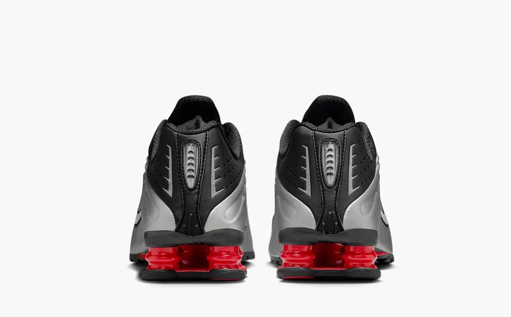 Nike Shox R4 WMNS Black/Metallic Silver