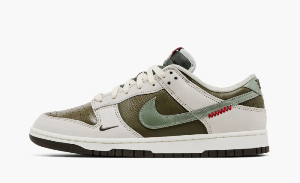 Nike Dunk Low Year of the Snake 