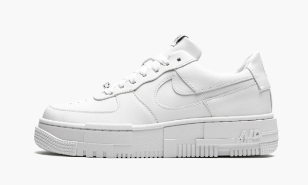 Nike Air Force 1 Low 07 LX WMNS Triple White c