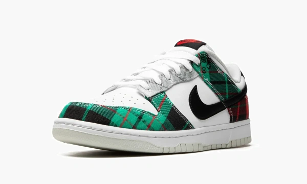Nike Dunk Low Tartan Plaid 