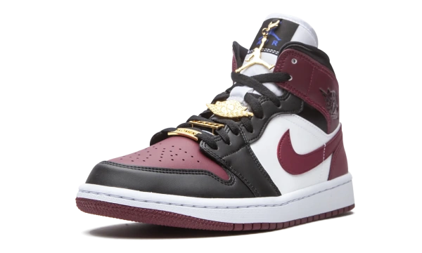 Air Jordan 1 WMNS Mid SE Dark Beetroot 