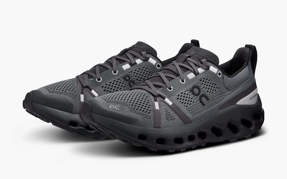 On Cloudsurfer Trail WMNS Eclipse Black
