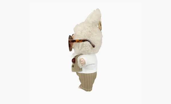 Pop Mart Hang Tag Box London Morning Mist (Soymilk)  Pop Mart Hang Tag Box London Morning Mist (Soymilk)