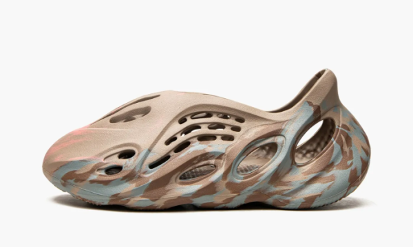 Yeezy Foam Rnnrmx Sand Grey 