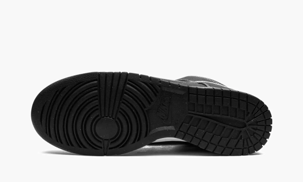 Nike Dunk Mid Off Noir 