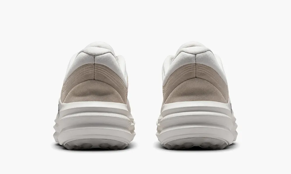 Nike WMNS 24.7 Cream II Phantom Sail Light Orewood Brown