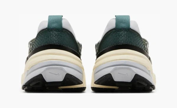 Nike V2K Run Vintage Green