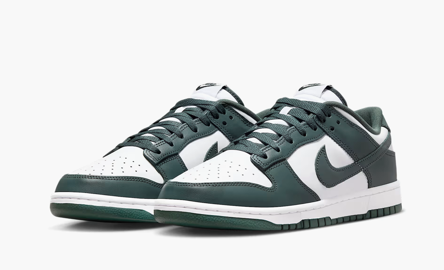Nike Dunk Low  "Vintage Green" 