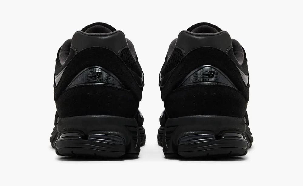 New Balance 2002R “Black Cat”