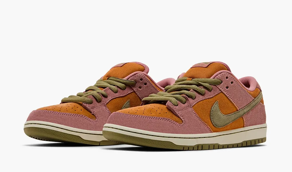 Nike Dunk Low SB Red Stardust