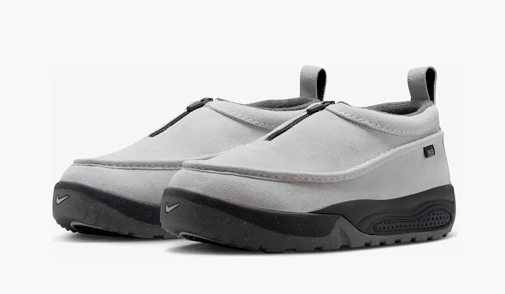 Nike ACG Izy Photon Dust