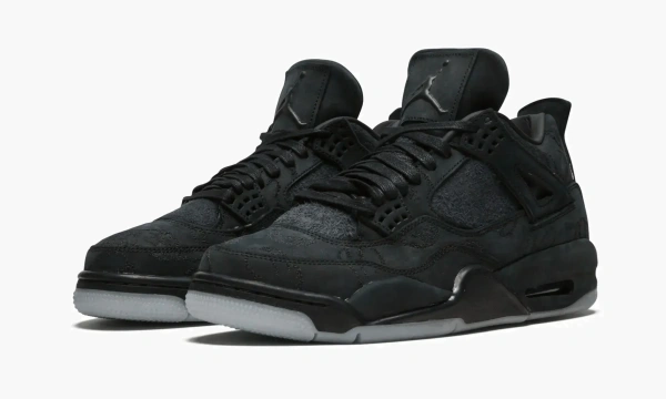 Air Jordan 4 Retro Kaws - Black 