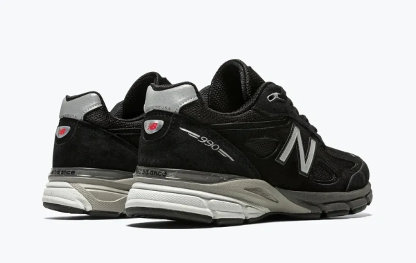 New Balance 990v4 Made in USA Black Silver 