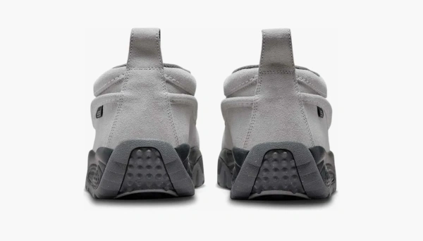 Nike ACG Izy Photon Dust 