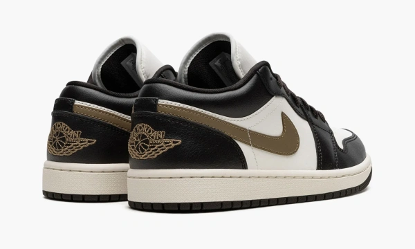 Air Jordan 1 Low WMNS Shadow Brown 