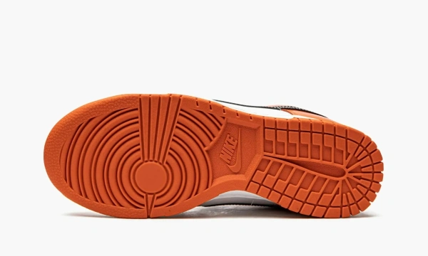 Nike Dunk Low WMNS Patent Halloween 