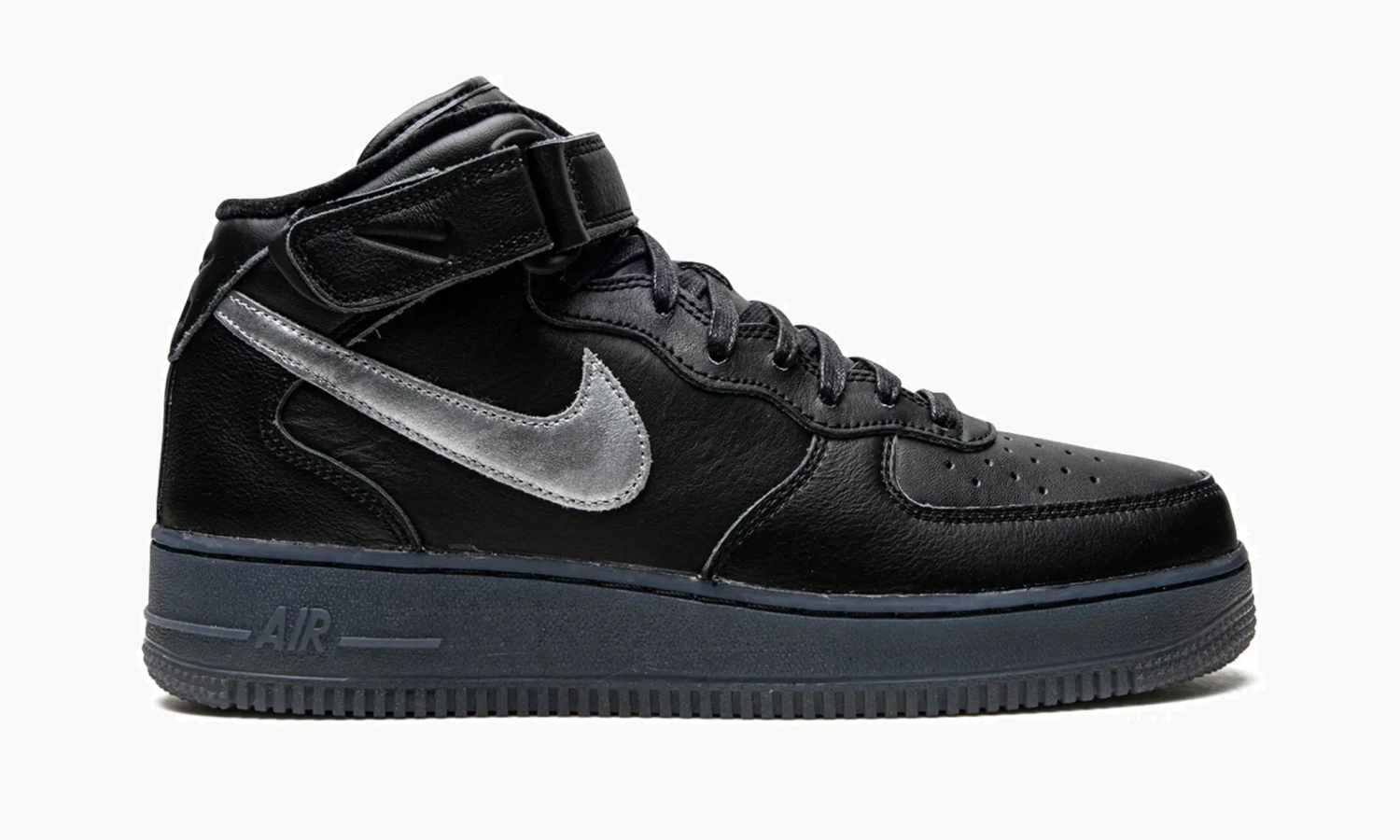 Air Force 1 Mid "Black / Metallic Silver" 