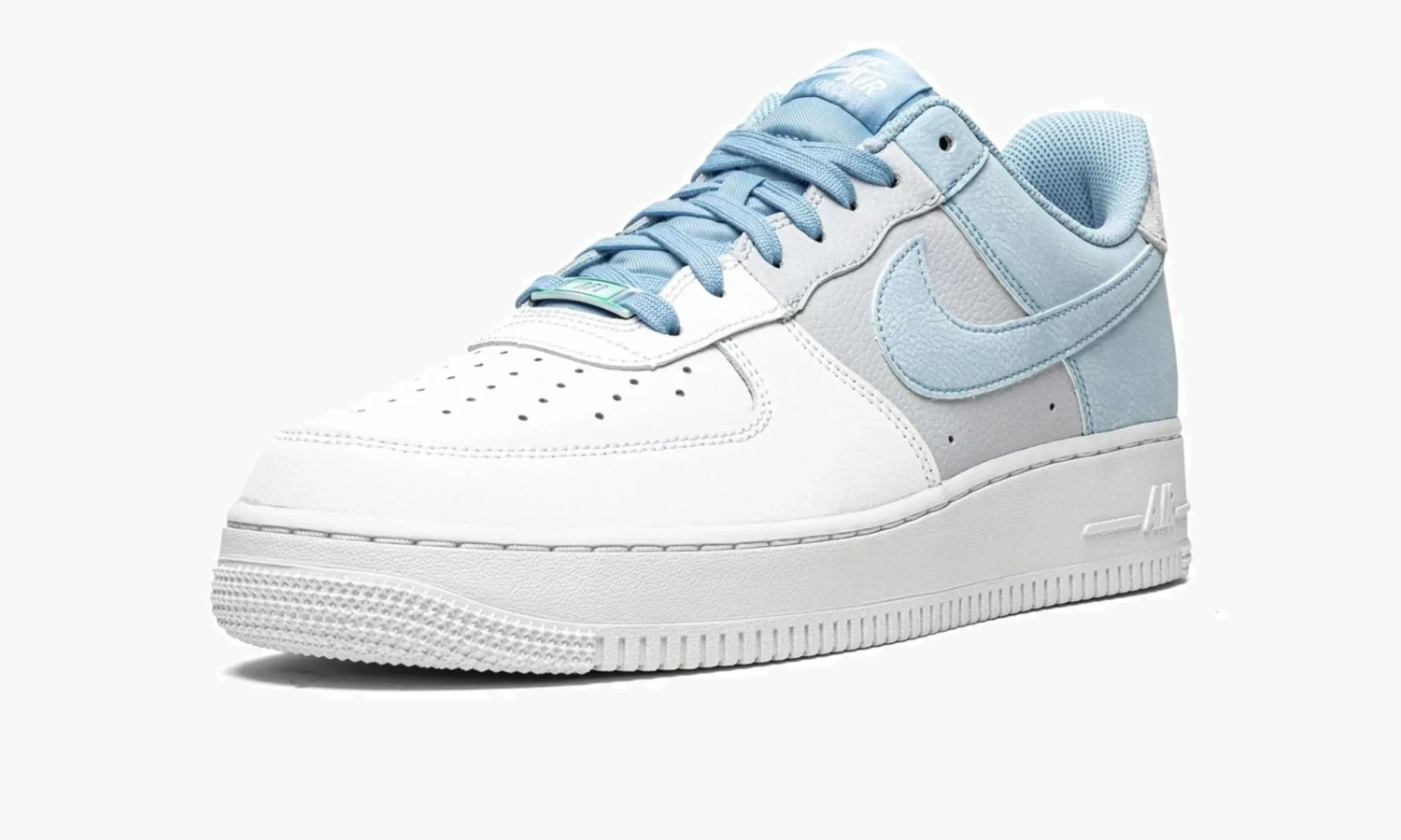 Air Force 1 '07 LV8 "Psychic Blue" 