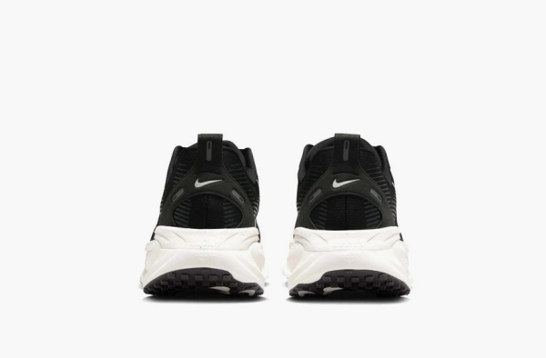Nike Vomero 18 Black Coconut Milk