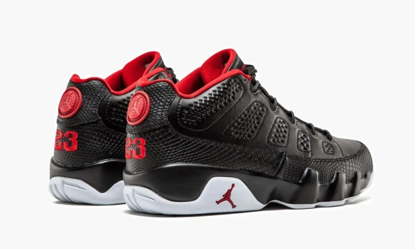 Air Jordan 9 Retro Low Bred 